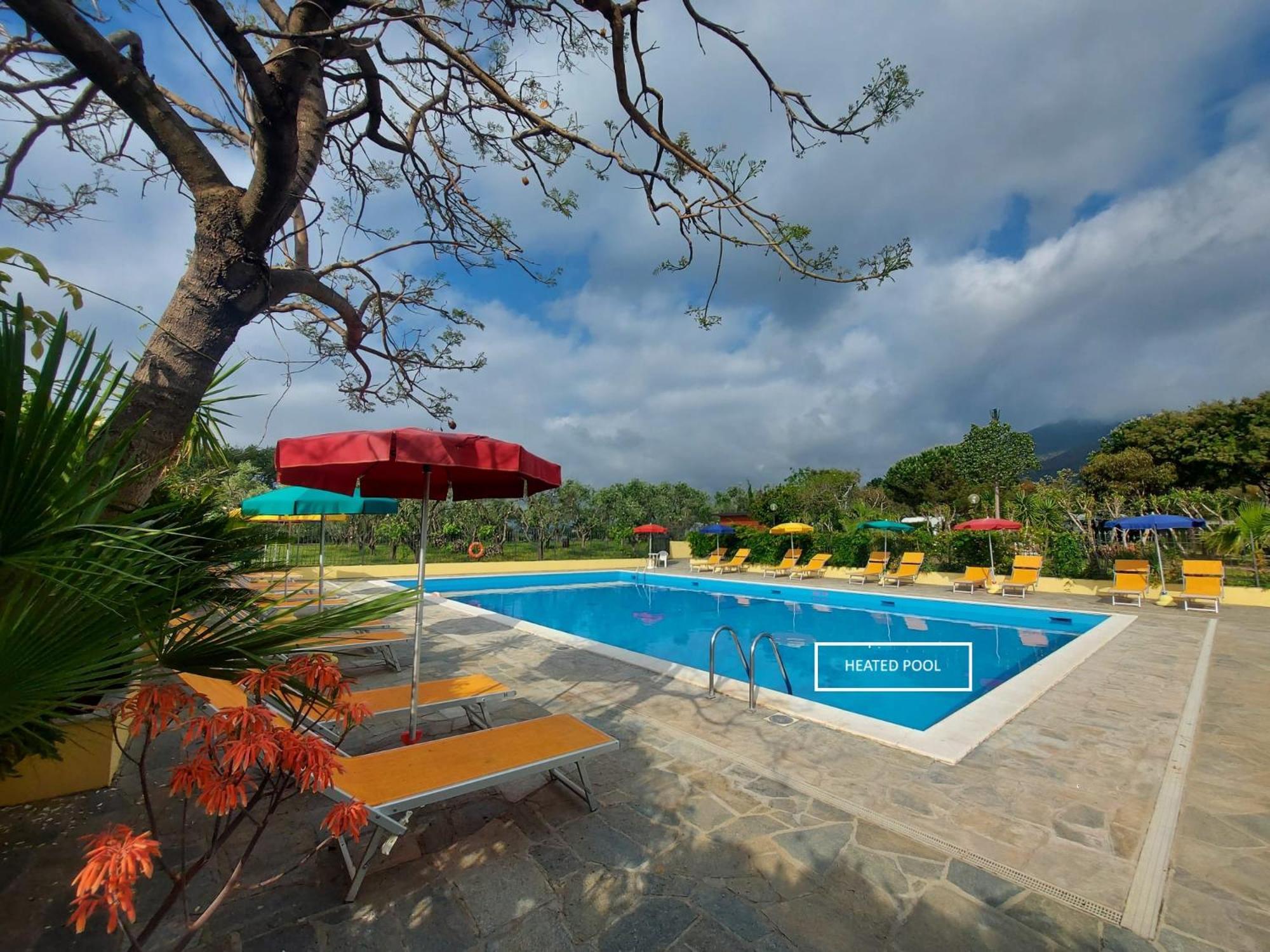 Camping Bella Vista Ceriale Exterior photo